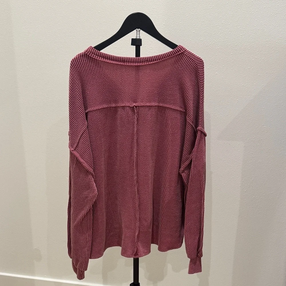 Altar'd State Rose Mauve Ribbed V-Neck Sweater